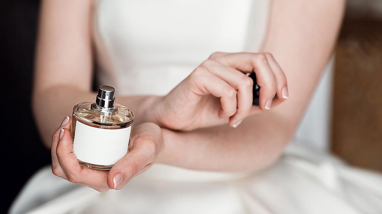 How to Make Perfume Last Longer? [8 Tips] - Women In The World